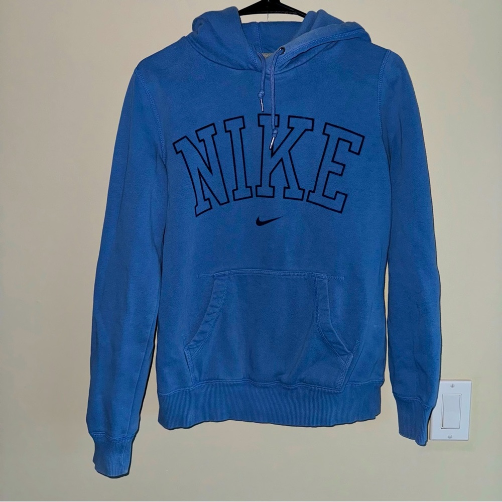 Vintage Nike men’s center swoosh blue hoodie. Size S.